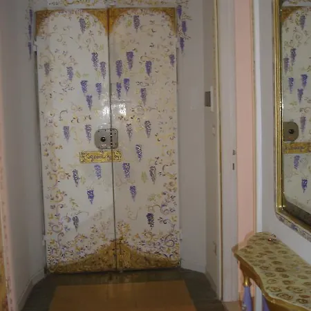 The Flowers House * Λα Σπέτσια